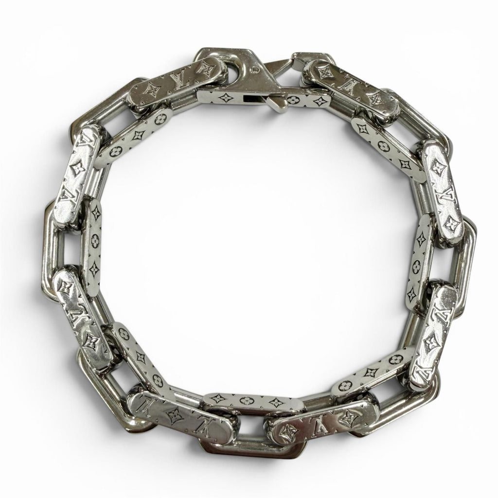 Louis Vuitton 2022 L 86900 Bracelet — view 2