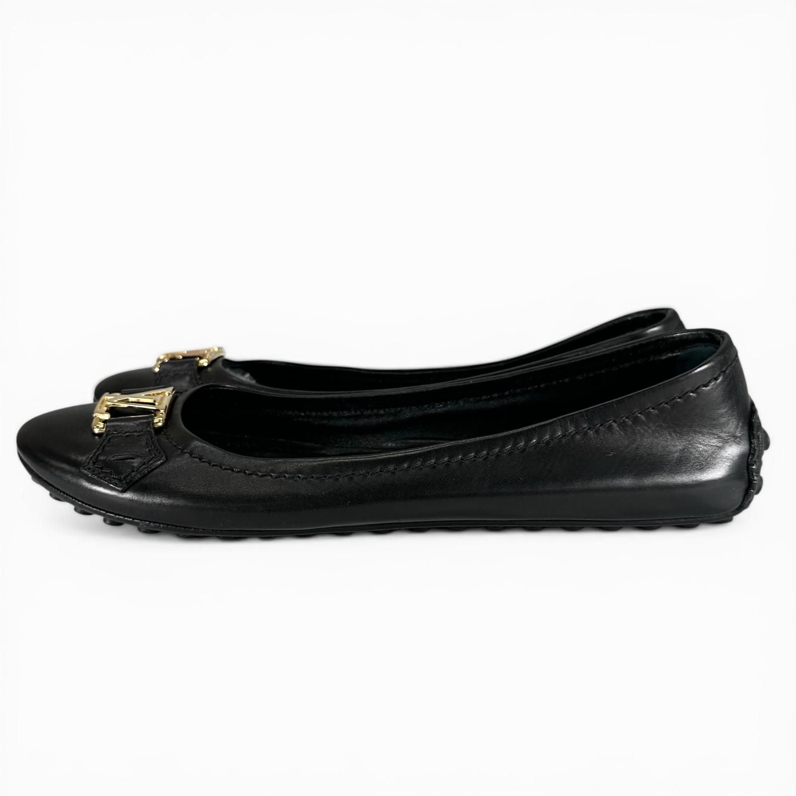Louis Vuitton LV Logo Leather Flat Shoes Ballet Black Gold — view 4