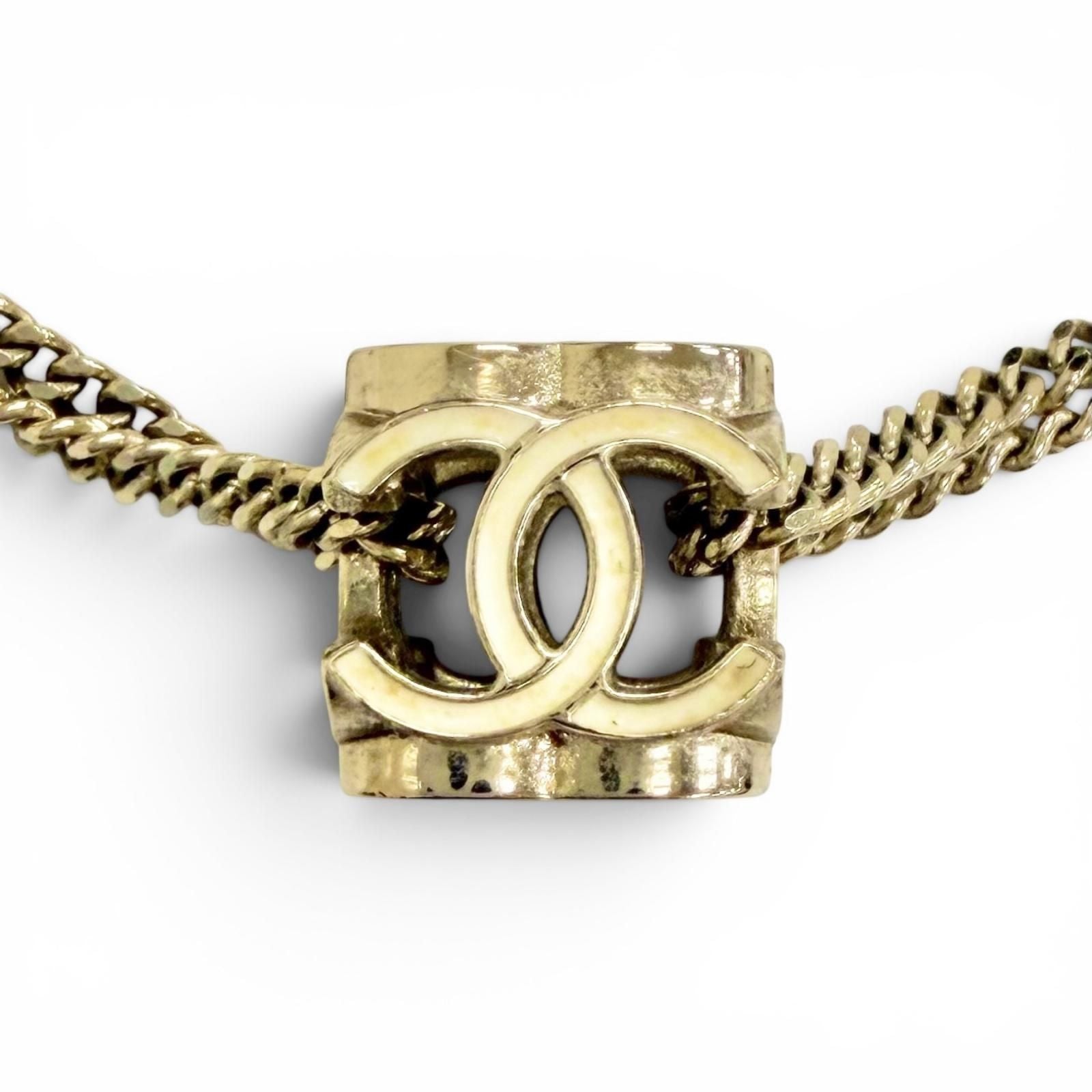 Chanel CC Logo Cube Necklace Choker Gold Recommended