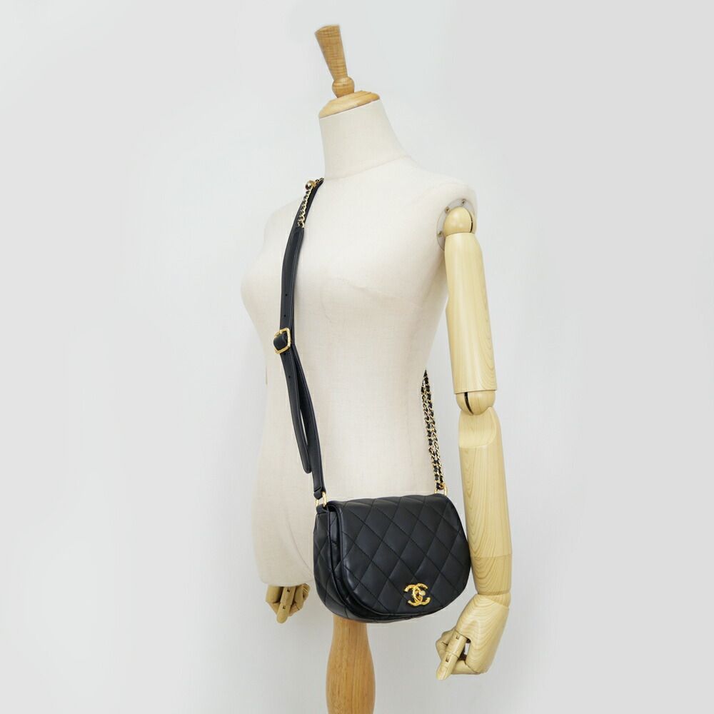 Chanel Quilted Chain Shoulder Black Gold Lambskin — view 9