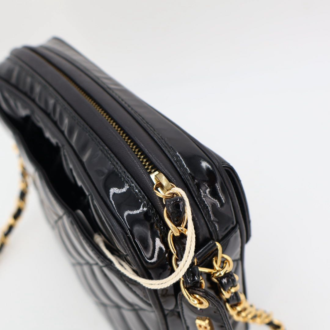 Chanel Chane Trasse Patent Leather Chain Shoulder Bag Black Gold — view 5