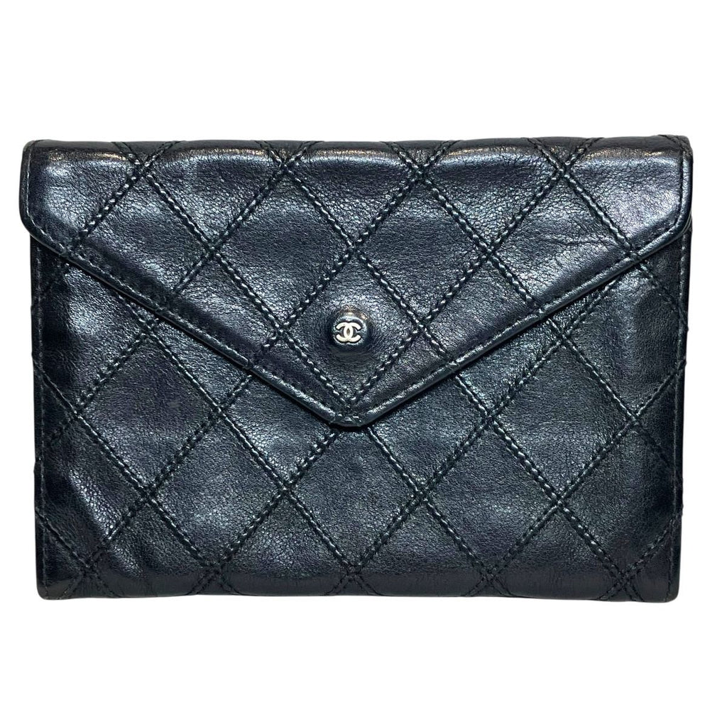 Chanel Bicolor Billfold Leather Wallet