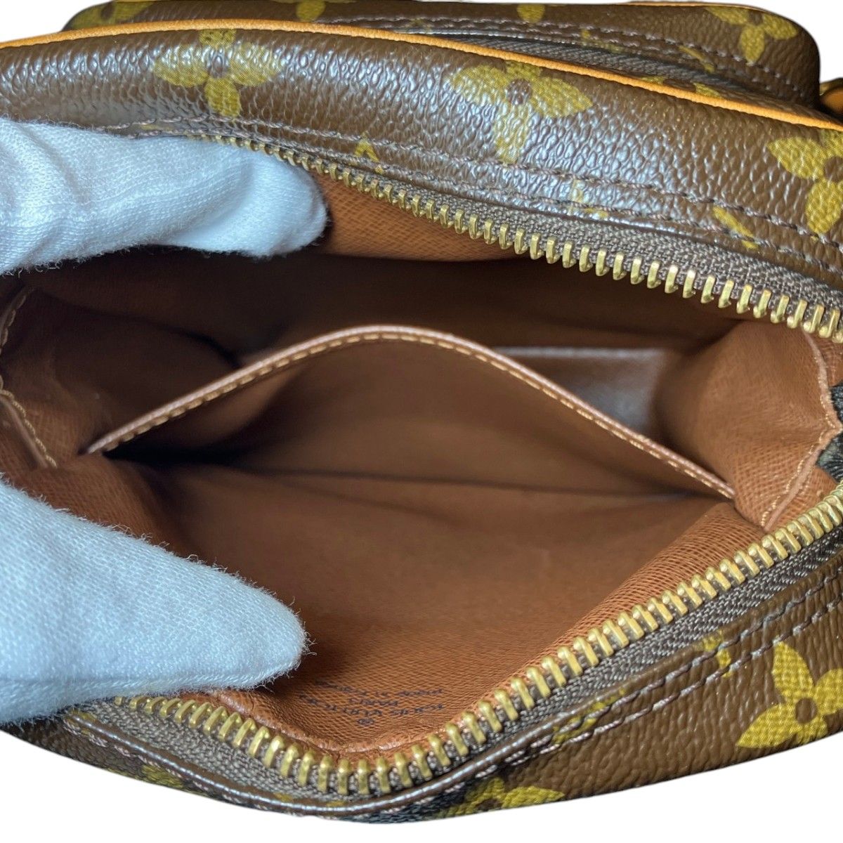 Louis Vuitton Amazon Monogram Shoulder Bag Canvas — view 6