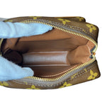Louis Vuitton Amazon Monogram Shoulder Bag Canvas — view 5