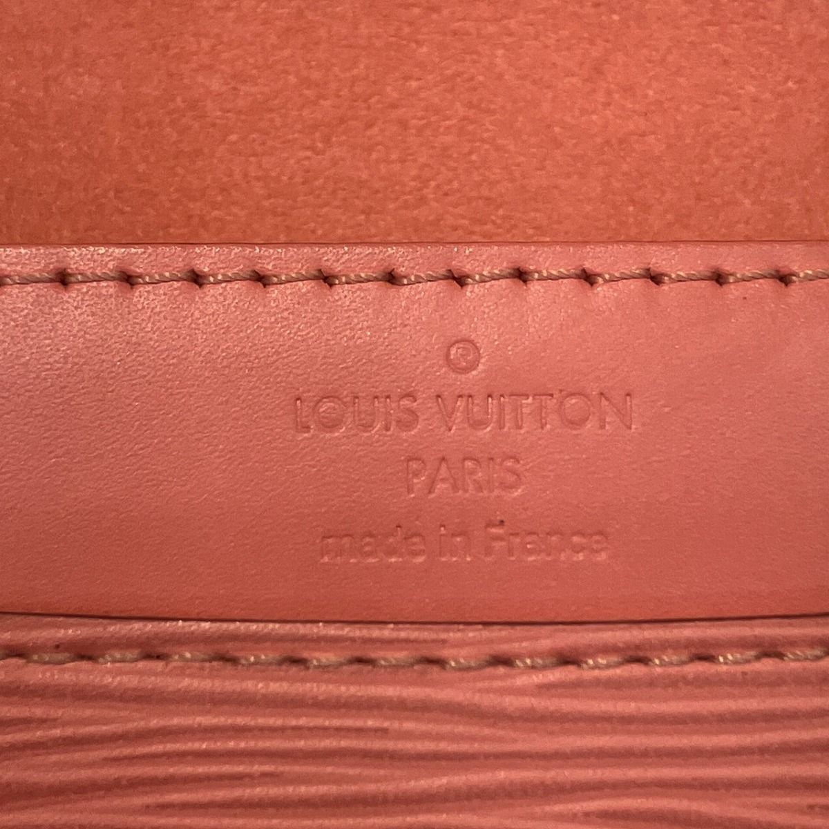 Louis Vuitton Pochette PM Epi Shoulder Bag Leather — view 4