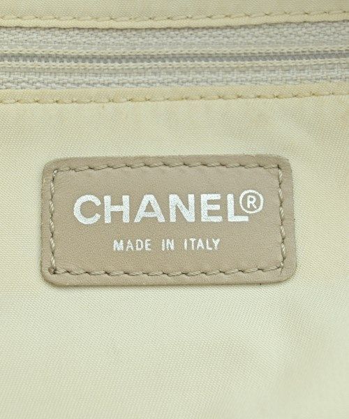 Chanel Boston Bag Travel Bags Beige — view 4