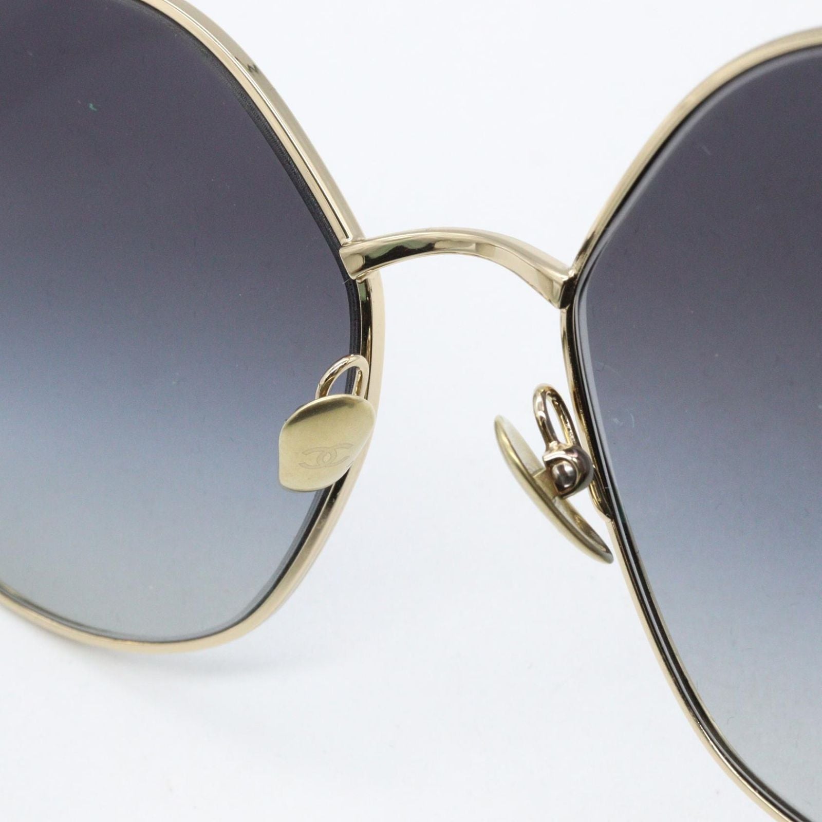 Chanel Sunglasses 395 S6 Gold Eyewear — view 6