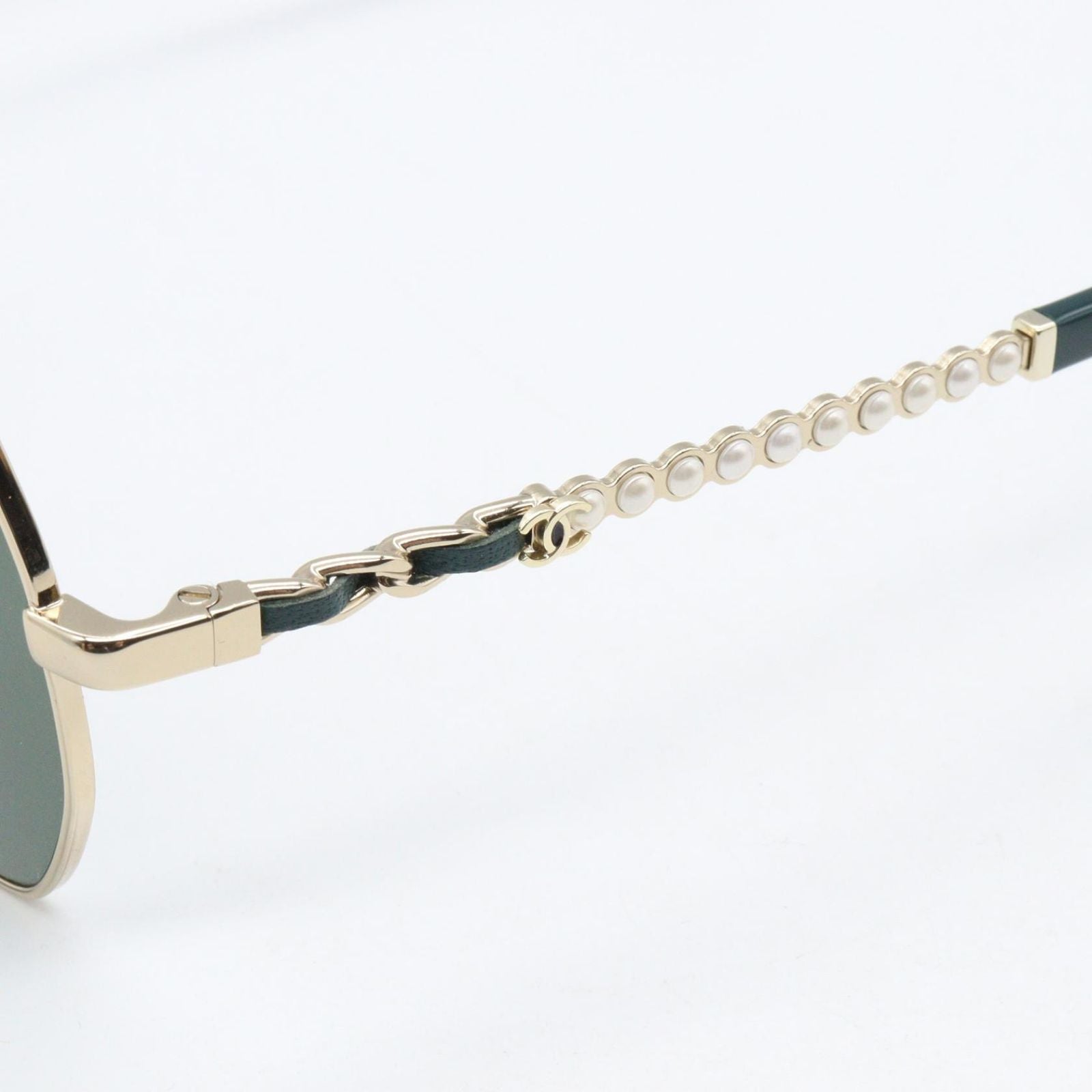 Chanel Sunglasses 468 31 Eyewear — view 5