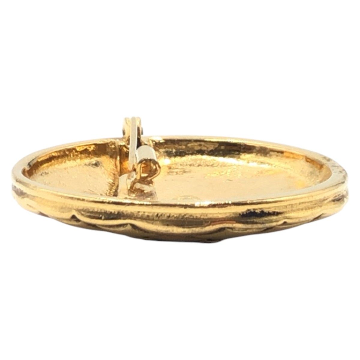 Chanel Vintage Quilted CC Logo Gold Metal Brooch — view 4
