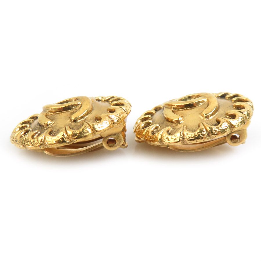 Chanel Earrings CC Logo — view 3