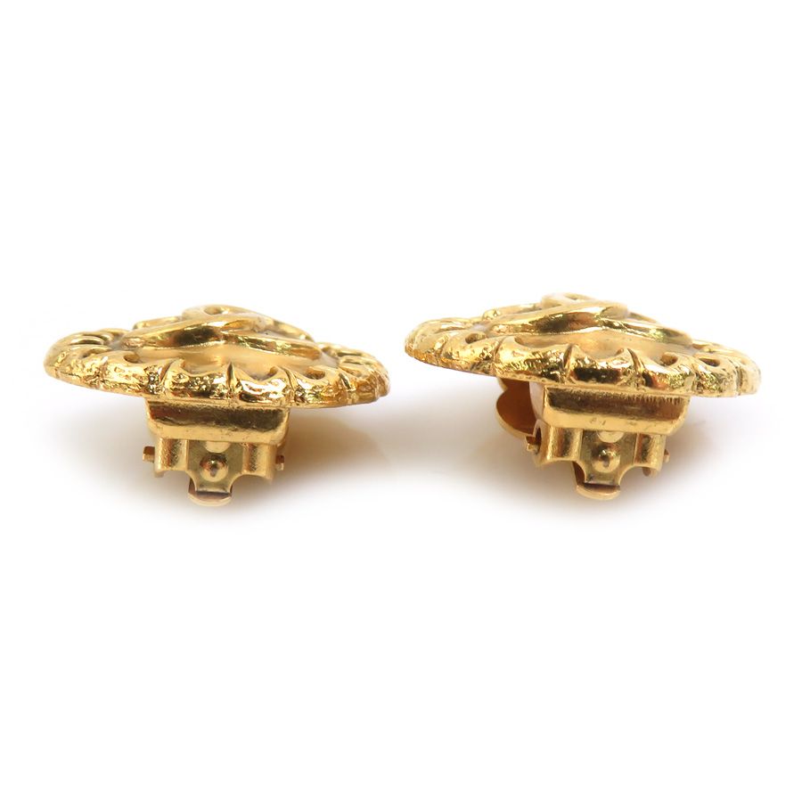 Chanel Earrings CC Logo — view 4
