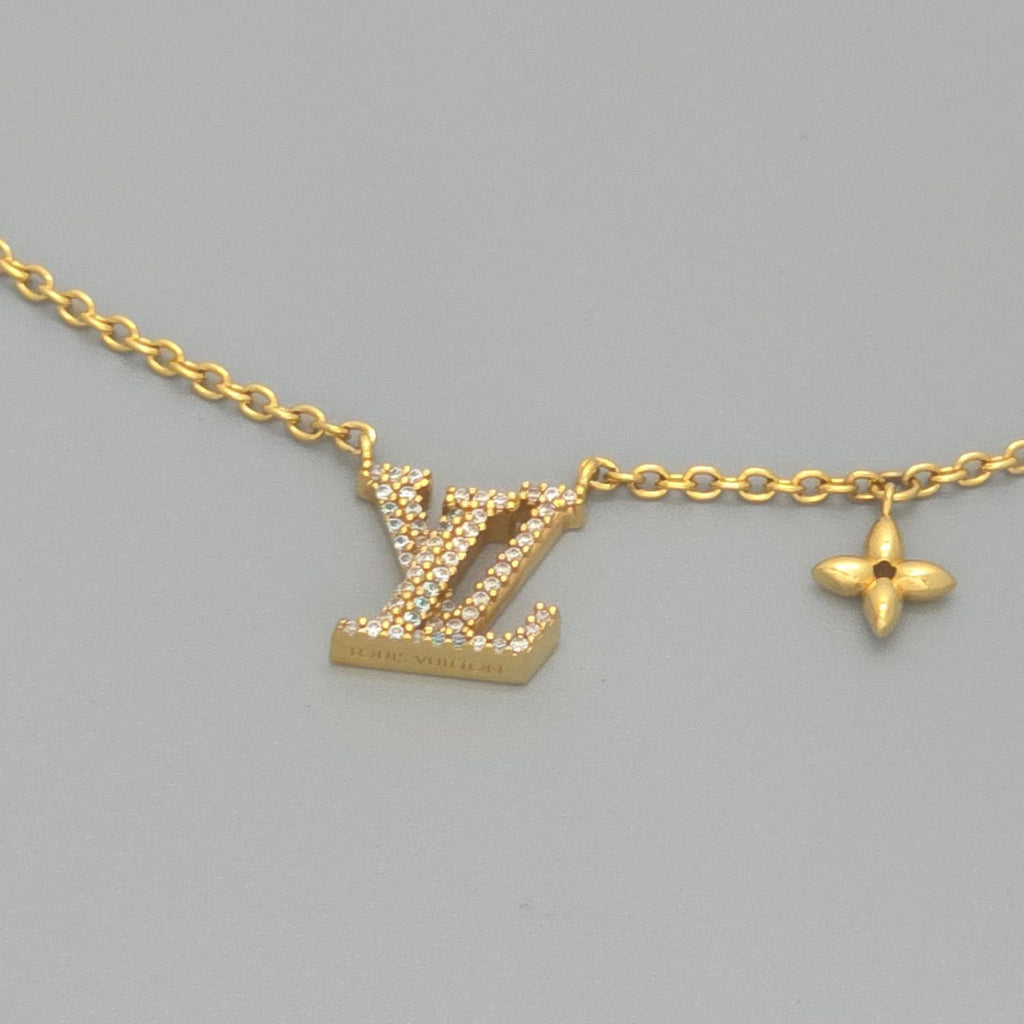 Louis Vuitton Necklace LV Iconic 42 47 cm Gold Color Metal Strass LV Initial — view 3