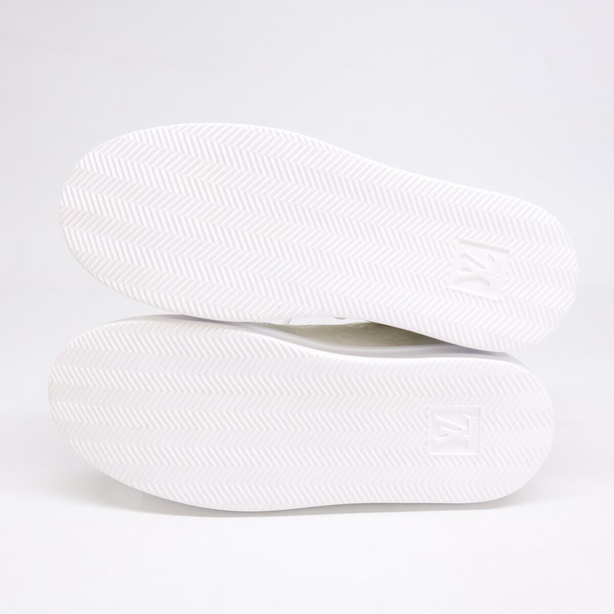 Louis Vuitton White Beverly Hills Sneakers — view 6