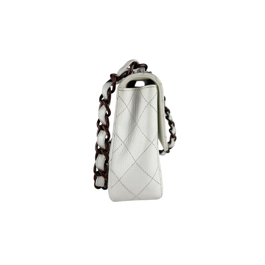 Chanel Shoulder Bag White — view 2