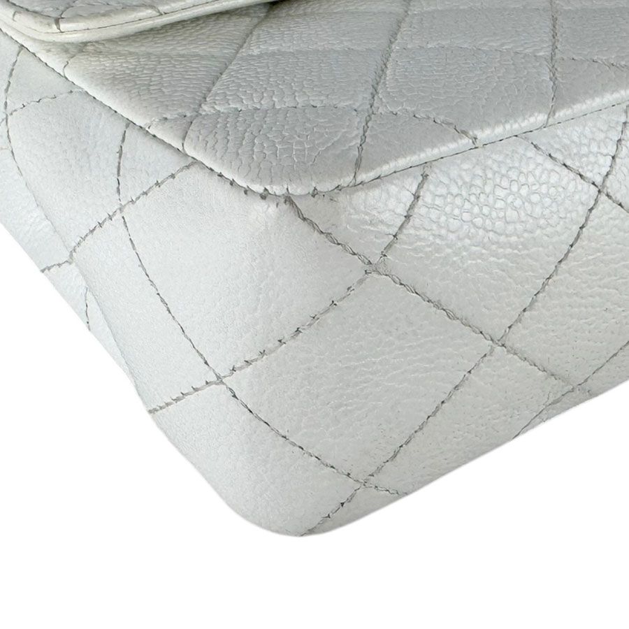 Chanel Shoulder Bag White — view 8