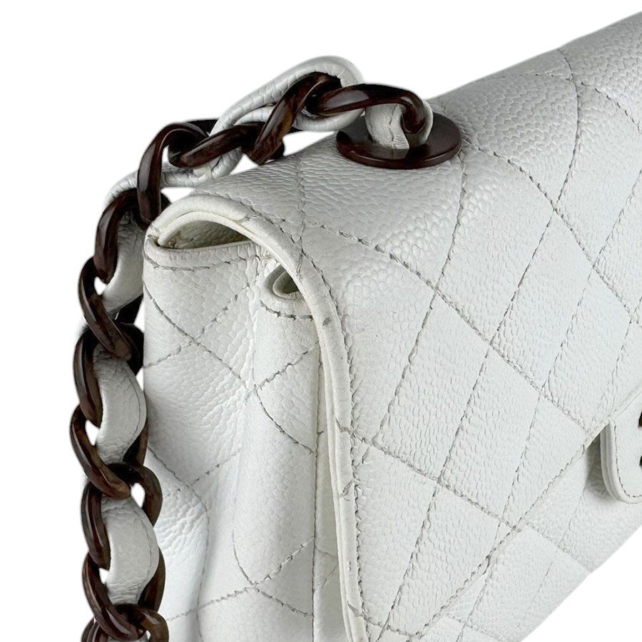 Chanel Shoulder Bag White — view 6