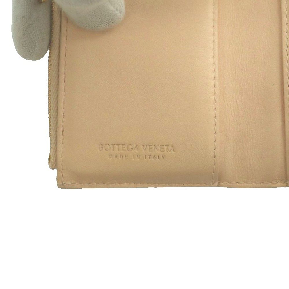 Bottega Veneta Cassette Maxi Intrecciato Trifold Wallet Compact Beige SS — view 7