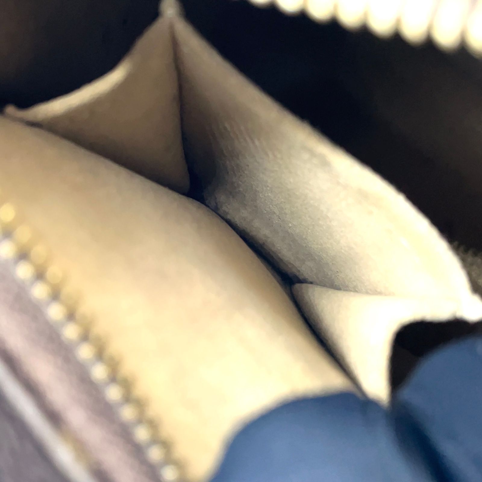 Louis Vuitton Looping Monogram Leather Brown Light Handbag Gold — view 8
