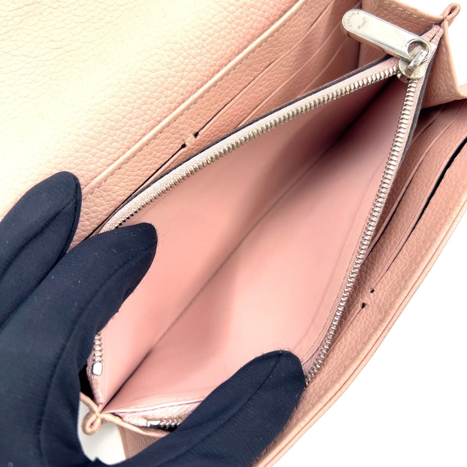Louis Vuitton Mahina Portefeuille Iris Leather Pink Beige Wallet Silver — view 9