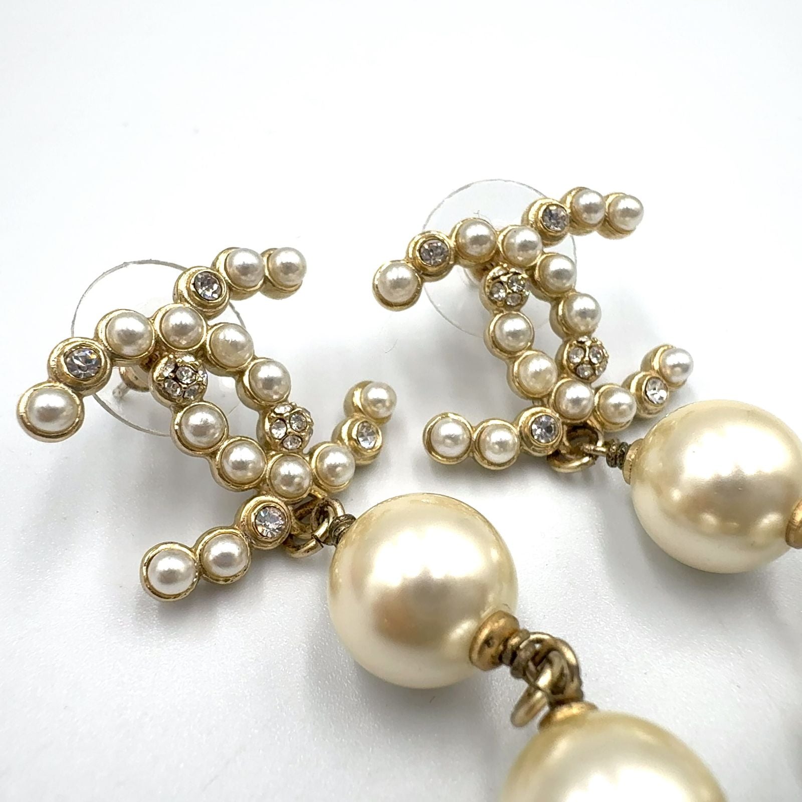 Chanel CC Logo Rhinestone Faux Pearl Long Color Stone Off White Clear Gold — view 8