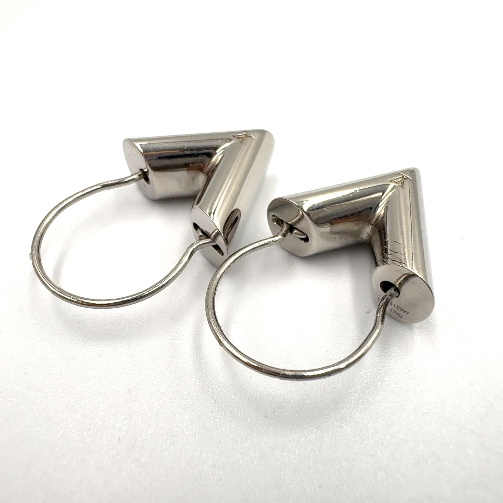 Louis Vuitton Hoop Earrings Essential Metal Silver — view 6