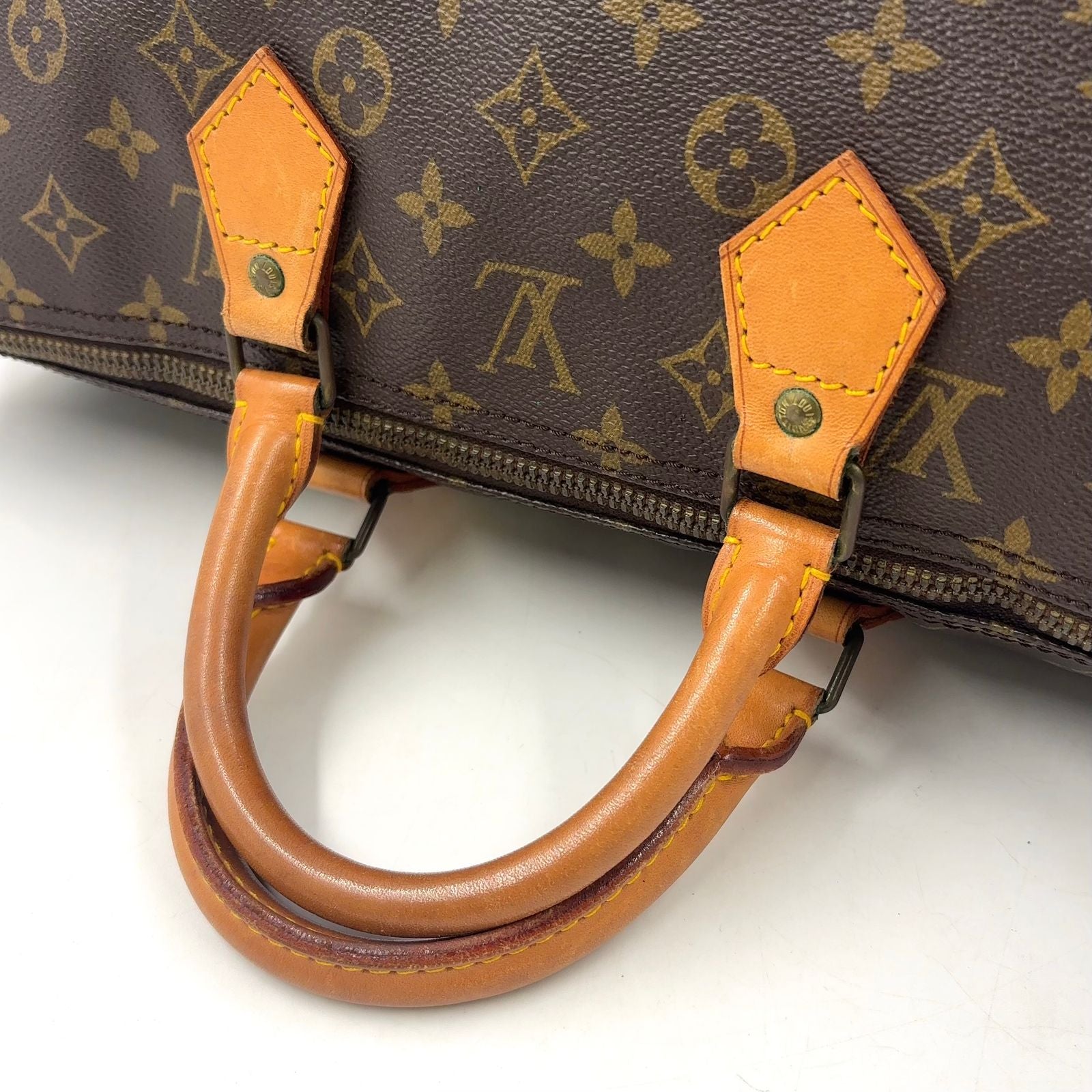 Louis Vuitton Speedy 40 Monogram Leather Brown Light Handbag Gold — view 5