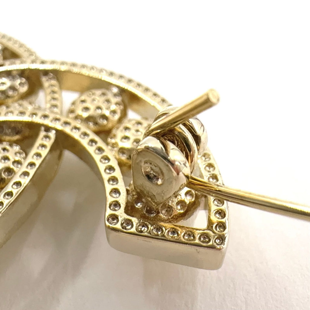 Chanel CC Logo Pearl Faux Gold White Brooch — view 6