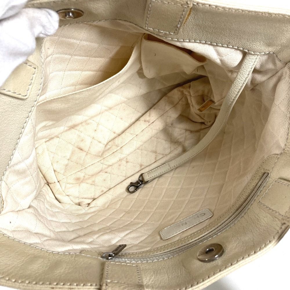 Chanel Tote Logo CC Quilted Leather Ivory — view 4