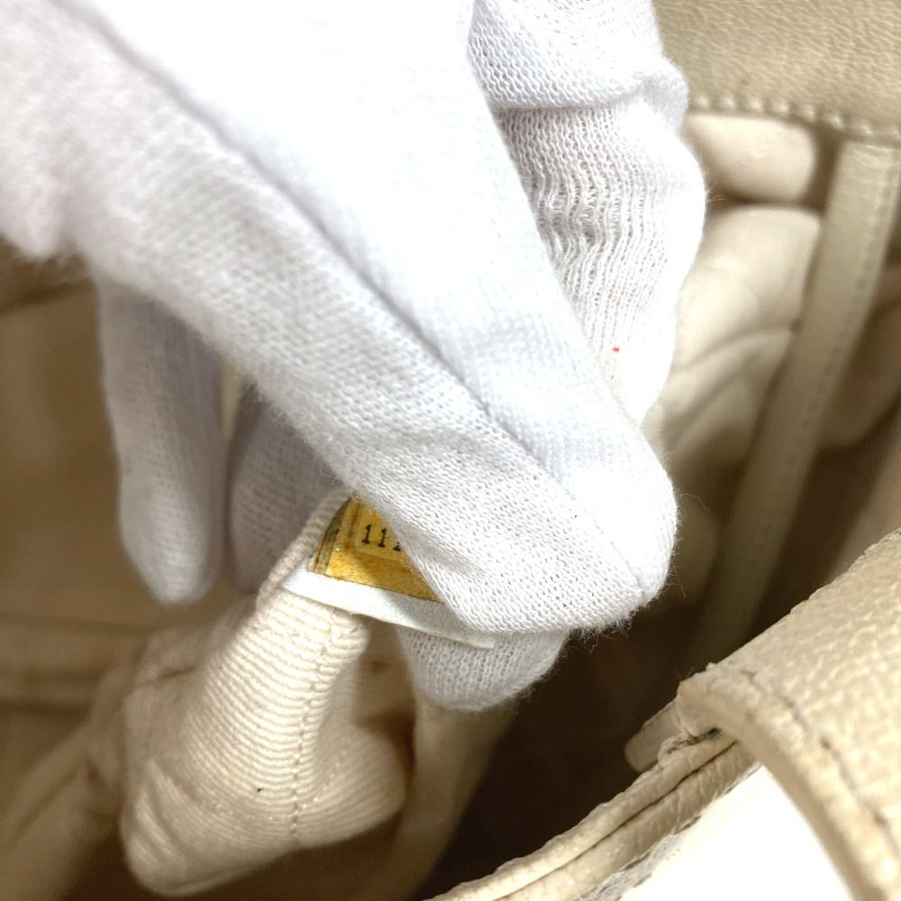 Chanel Tote Logo CC Quilted Leather Ivory — view 6
