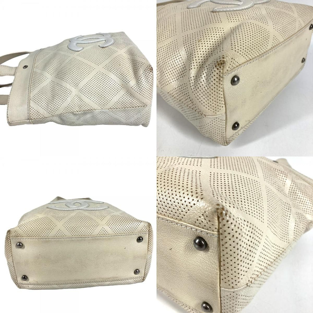 Chanel Tote Logo CC Quilted Leather Ivory — view 8