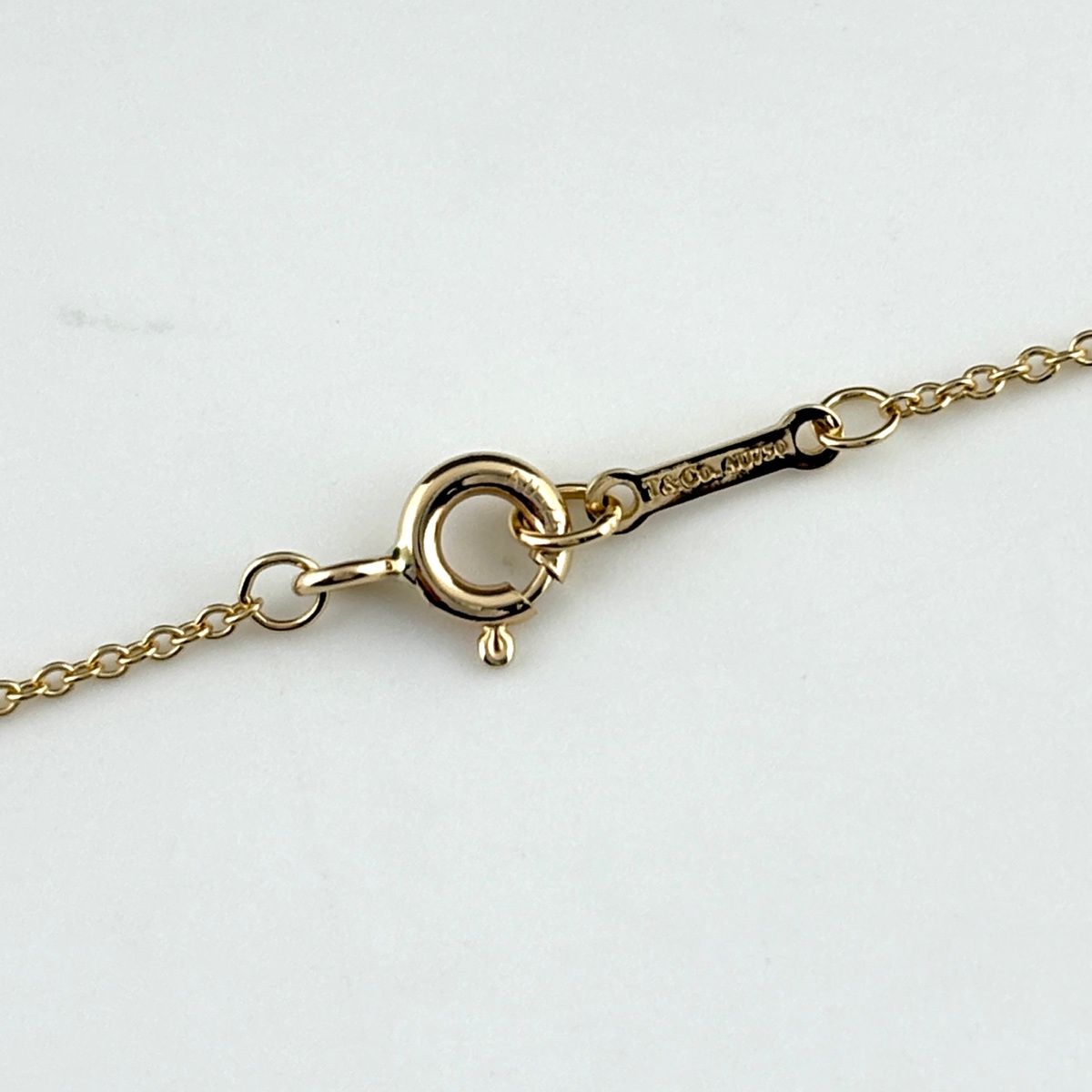 Tiffany & Co Loving Heart Clover Necklace YG Yellow Gold Pendant Diamond — view 4