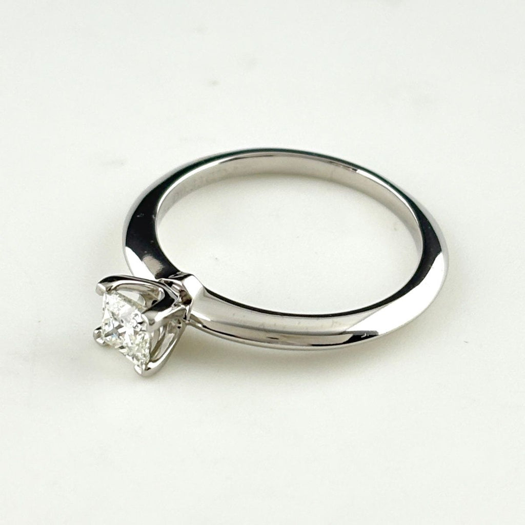 Tiffany & Co Solitaire Ring Platinum Diamond — view 3