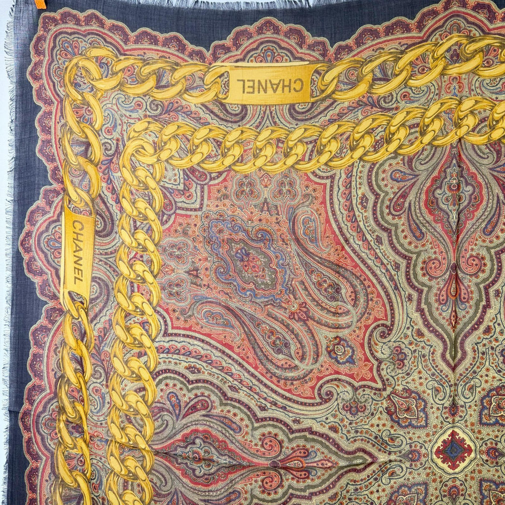 Chanel Chain Paisley Pattern Large Shawl Cashmere 48% Silk 52% Black Gold — view 3