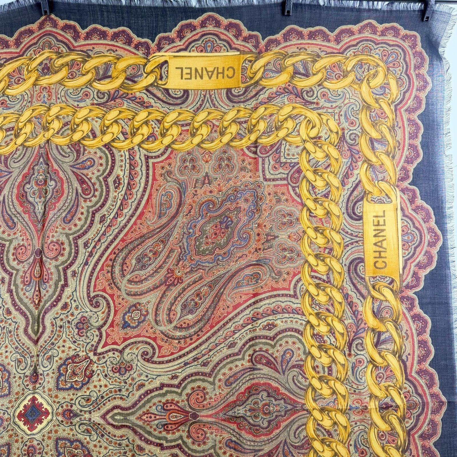 Chanel Chain Paisley Pattern Large Shawl Cashmere 48% Silk 52% Black Gold — view 4