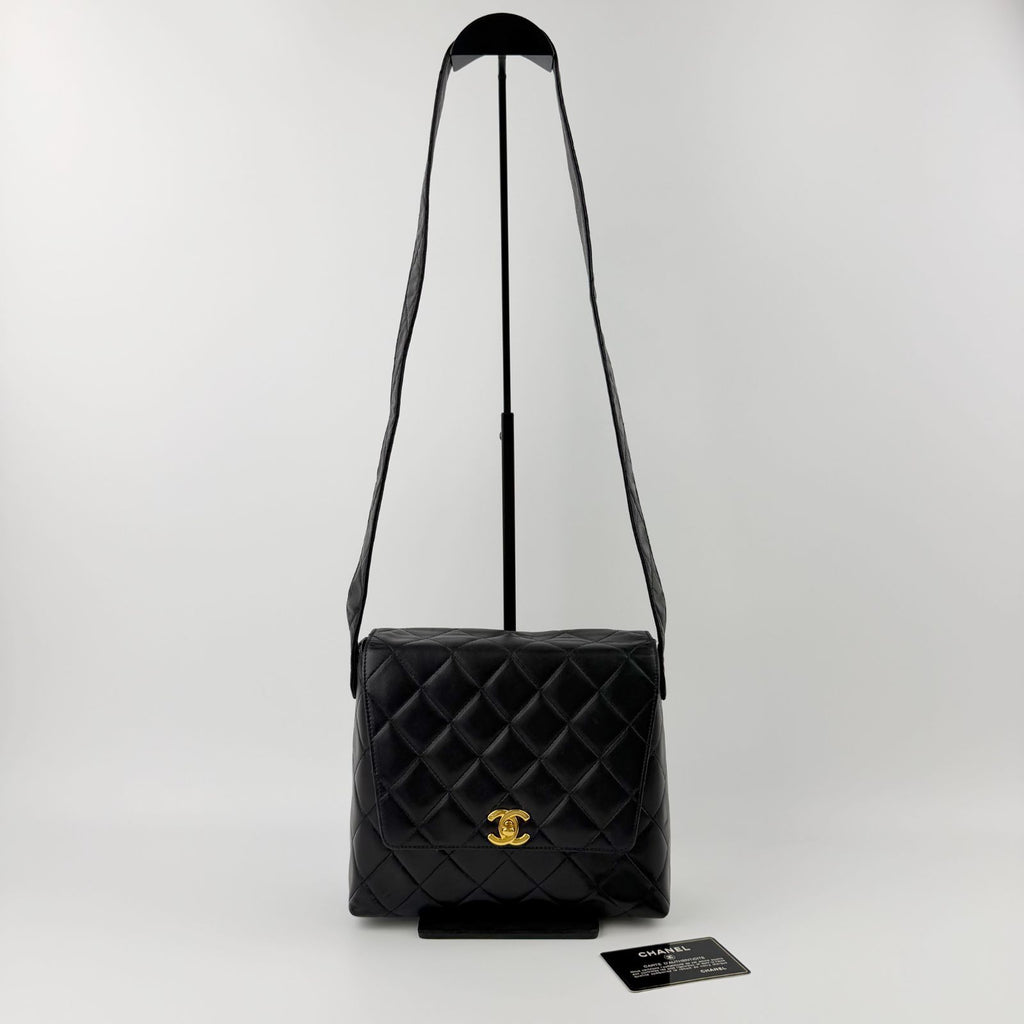 Chanel Quilted CC Logo Turnlock Crossbody Shoulder Bag Leather Black Gold