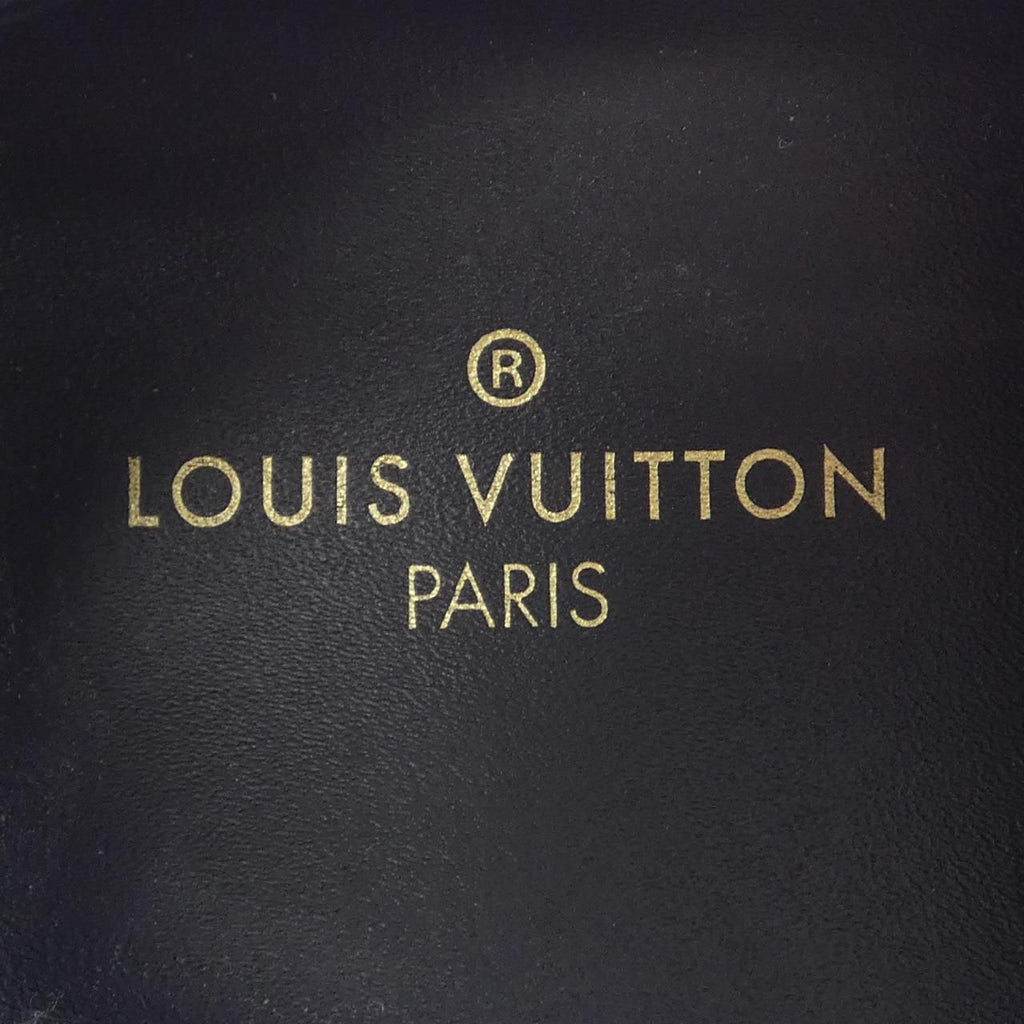 Louis Vuitton Run Away Line Sneakers — view 6