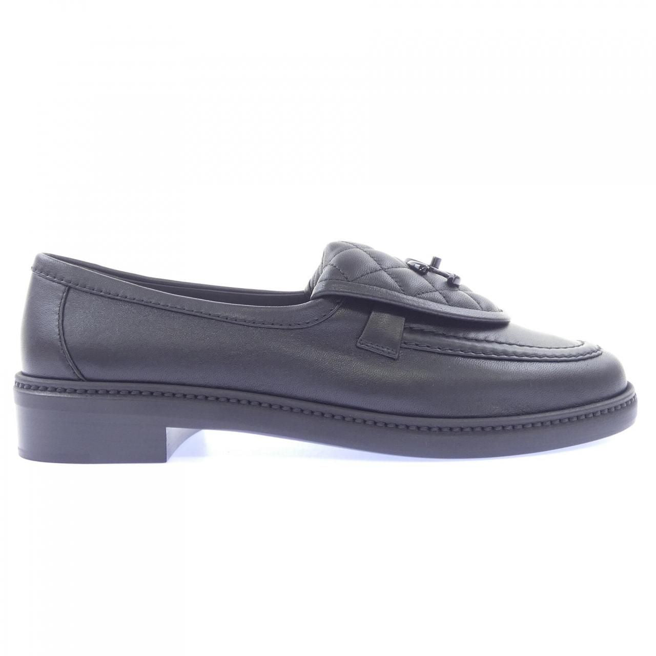 Chanel Turnlock Moccasins Shoes
