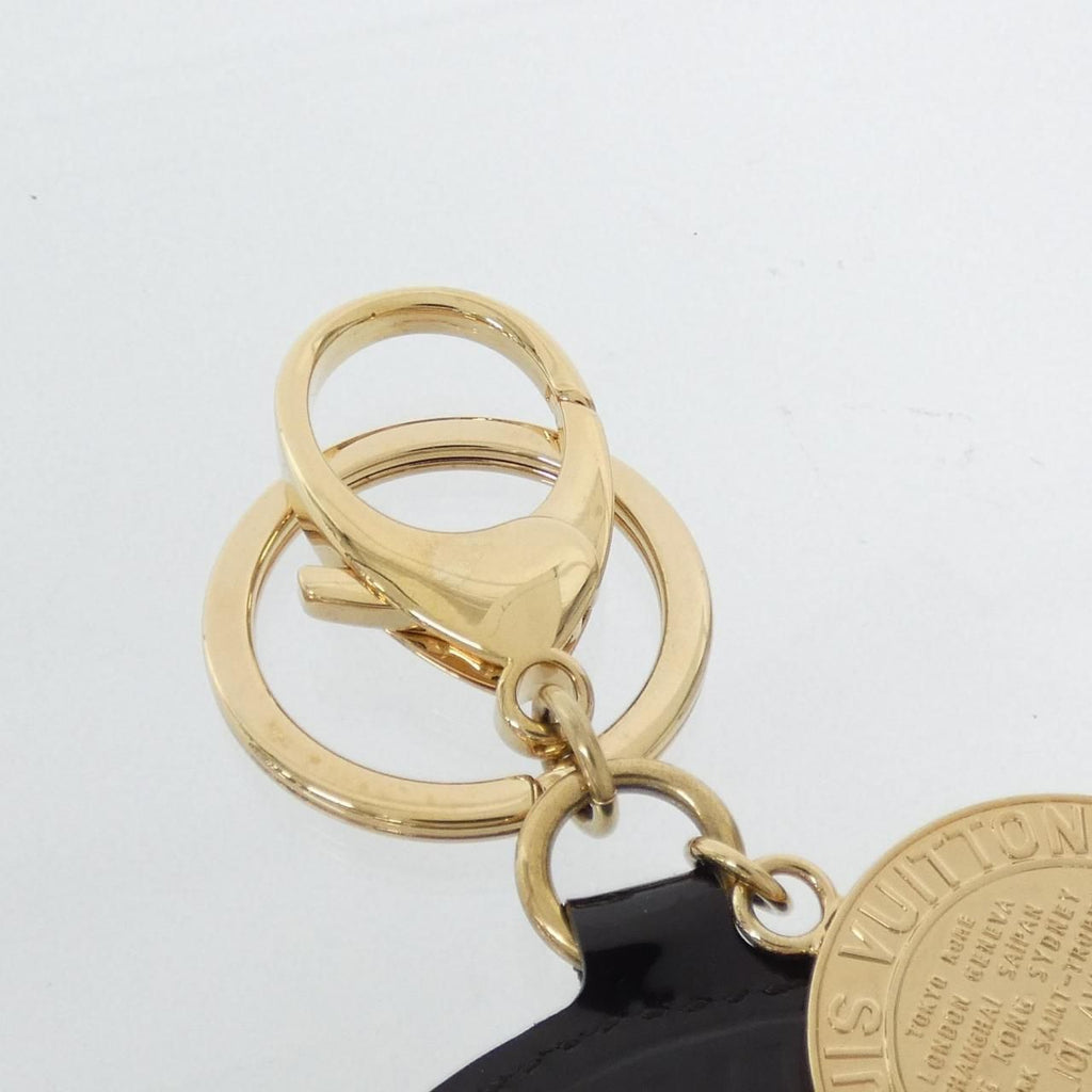 Louis Vuitton Vernis Porte Cles Long T&b — view 4