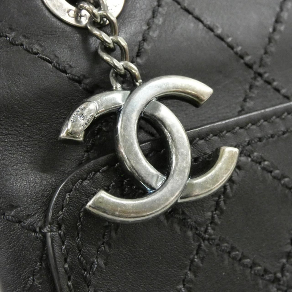 Chanel Shoulder Bag Black — view 4