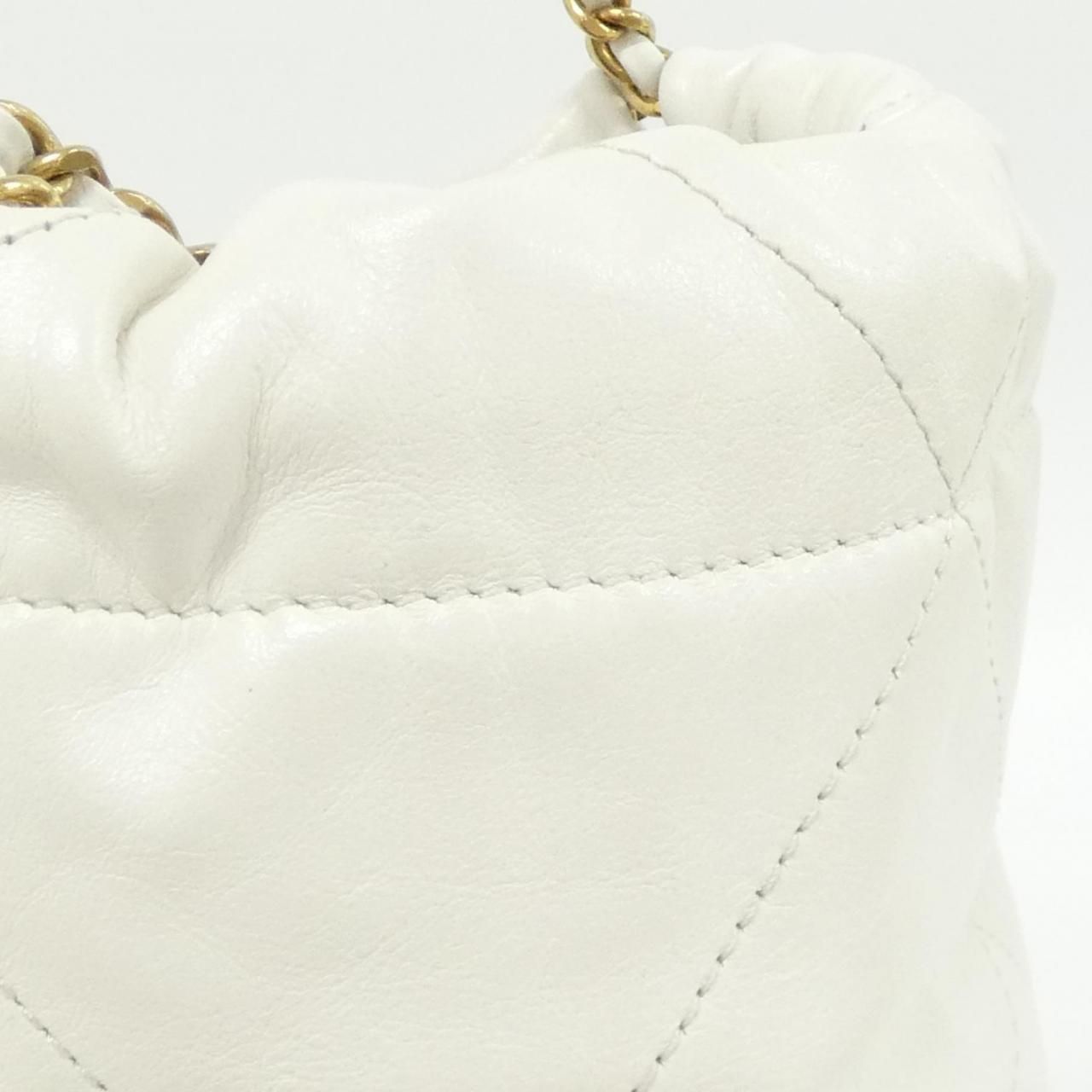 Chanel 22 Line Mini — view 6