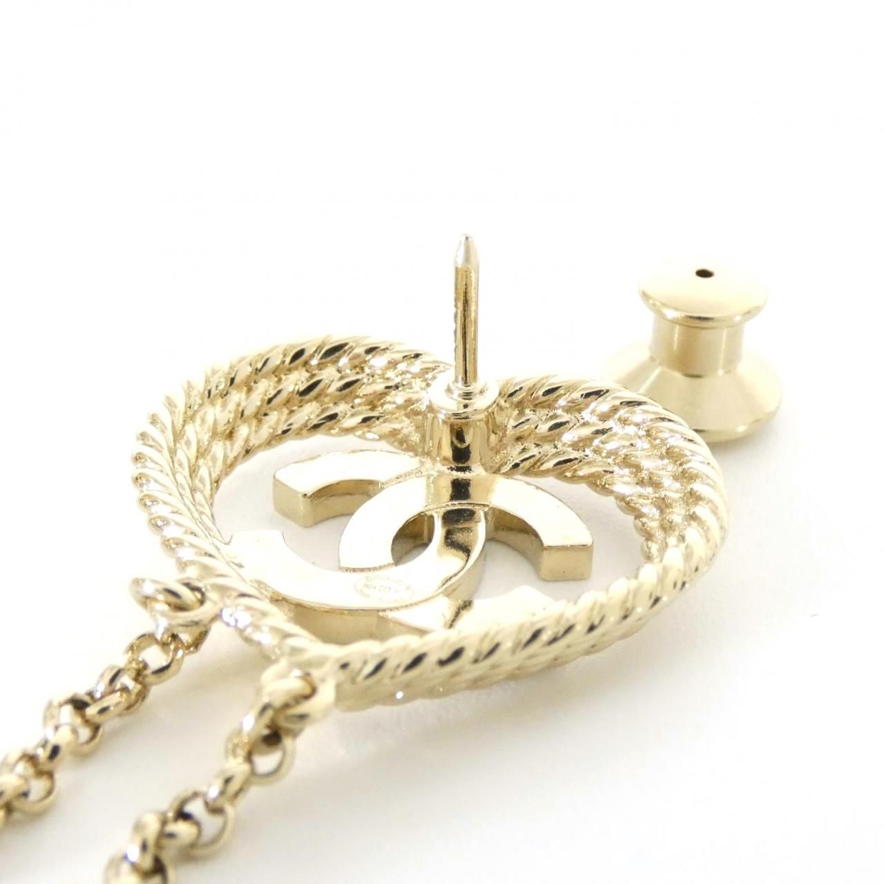 Chanel Pin Brooch Gold — view 3