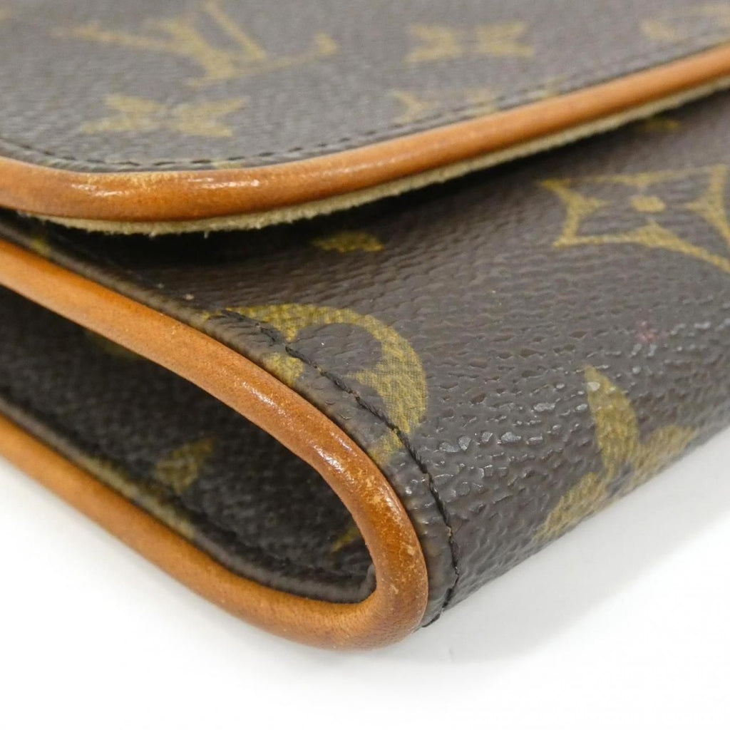 Louis Vuitton Monogram Pochette Twin GM Shoulder — view 3