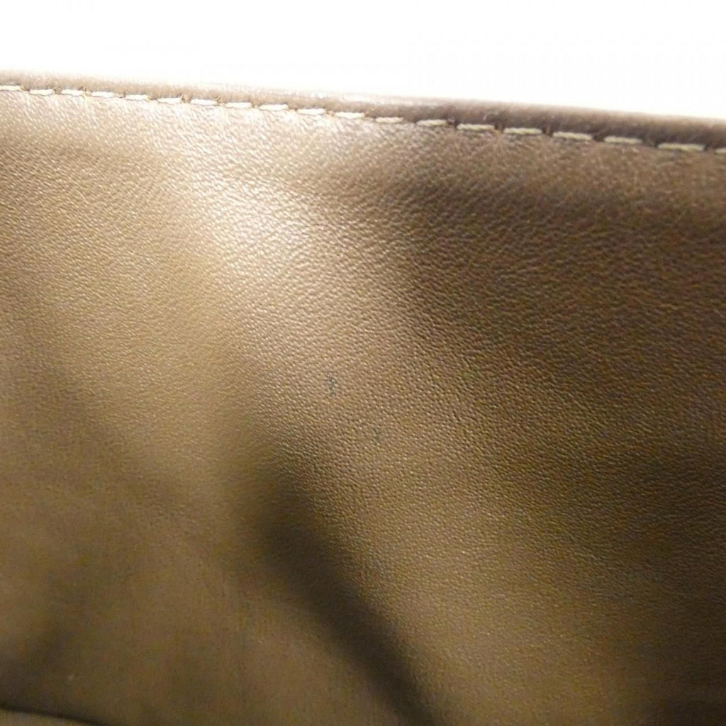 Chanel Shoulder Bag Gold — view 7