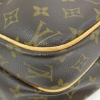 Louis Vuitton Monogram Reporter 28 cm Shoulder — view 3