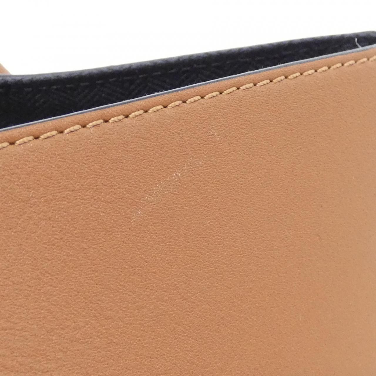 Loewe Hammock Small 387 30 Shoulder — view 5