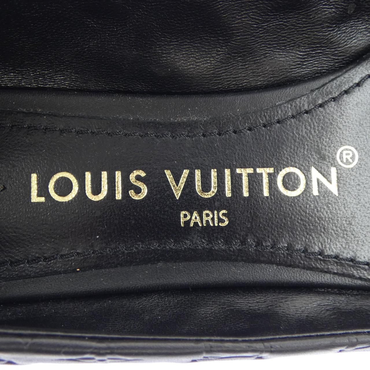 Louis Vuitton Nina Line Flat Shoes — view 6