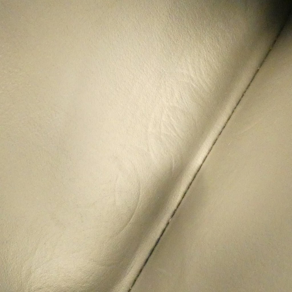 Louis Vuitton Monogram Coussin Zippy Wallet — view 8