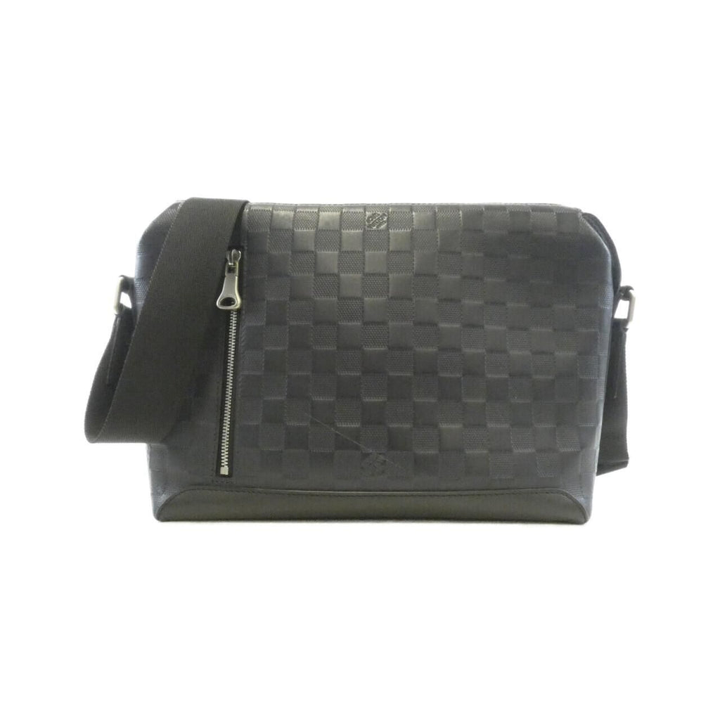 Louis Vuitton Damier Infini Discovery Messenger PM Shoulder