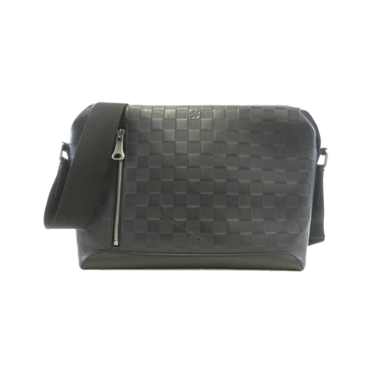 Louis Vuitton Damier Infini Discovery Messenger PM Shoulder