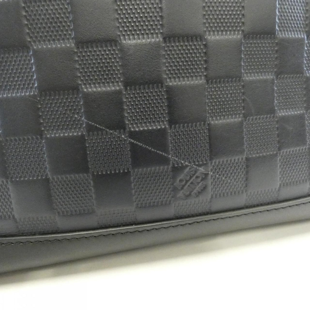 Louis Vuitton Damier Infini Discovery Messenger PM Shoulder — view 4